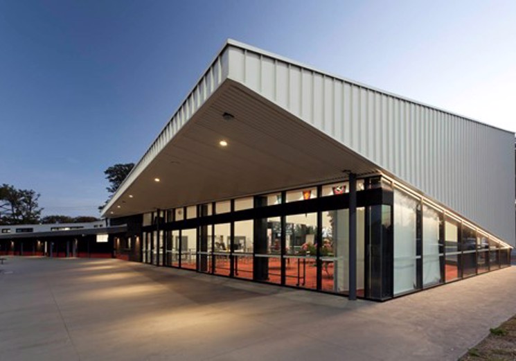 Cliff Sambell Pavilion 4 - erbas