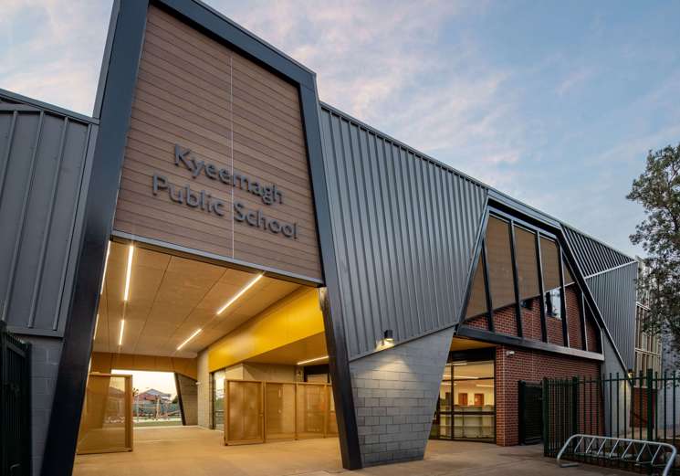 1 Front Entrance Cathedral Style At Kyeemagh Public School Taylor Construction Education - erbas