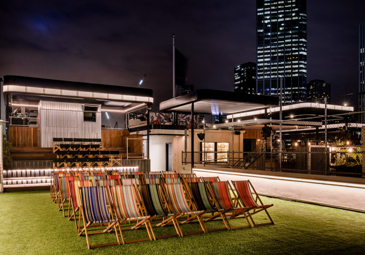 Curtin House - Rooftop Bar & Cinema - erbas